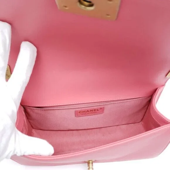 CHANEL Boy Leather Shoulder Bag 2700-080524 - Picture 15 of 16